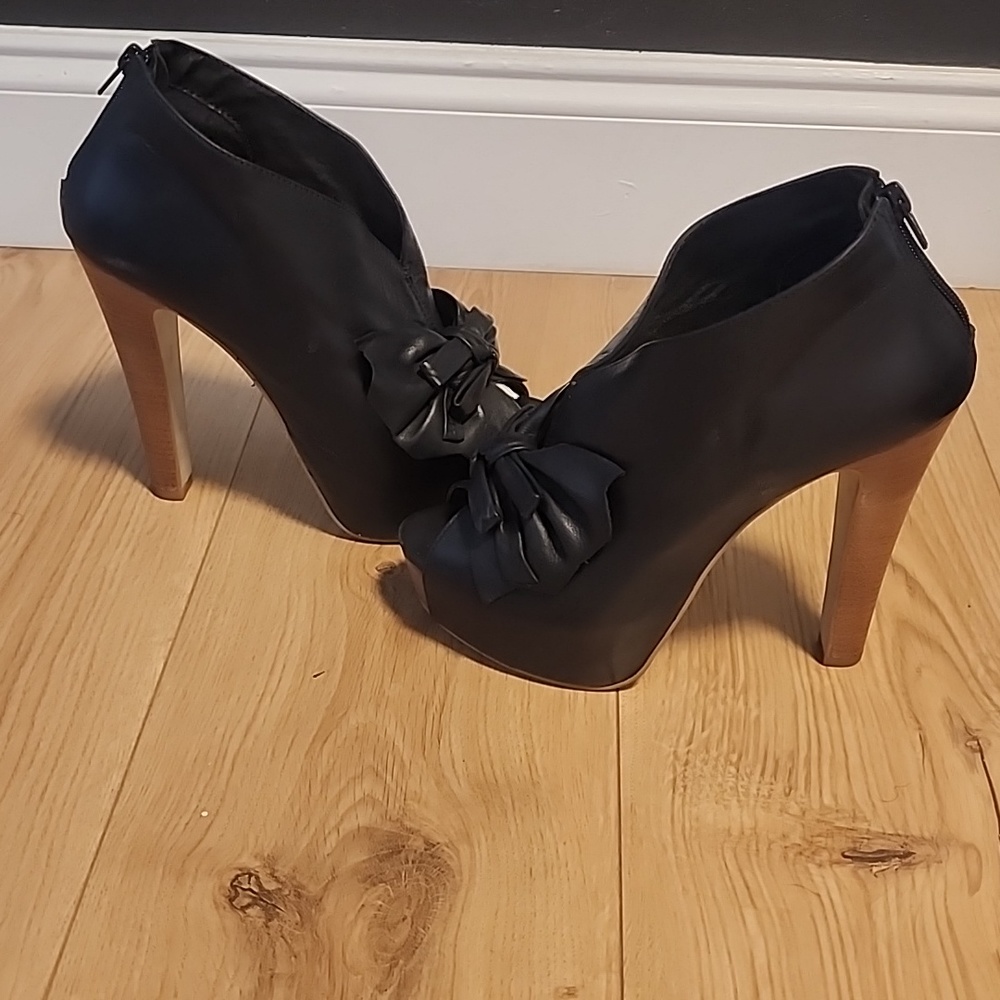 Ankle booties